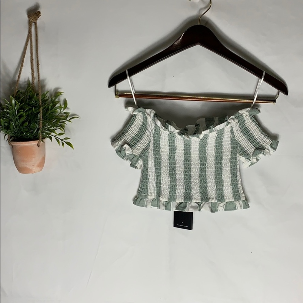 •The Fifth Label Crop Top•